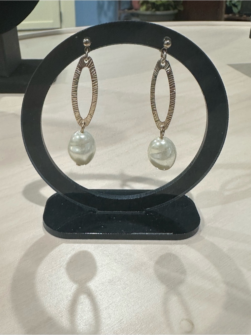 Avon Vintage Signed Gold-Tone Textured Oval Hoop Faux Pearl Drop Earrings